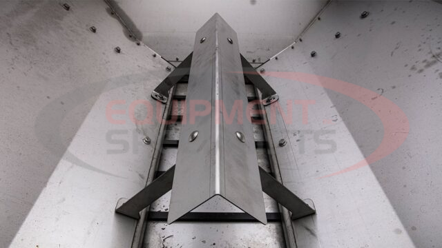 Inverted V (.35 cu yd model only)