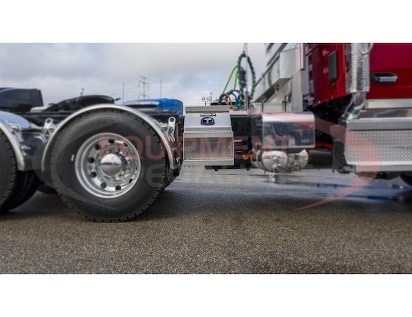 Heavy Duty Smooth Aluminum WideOpen? Step Boxes for Semi Trucks - 16 Inch Width