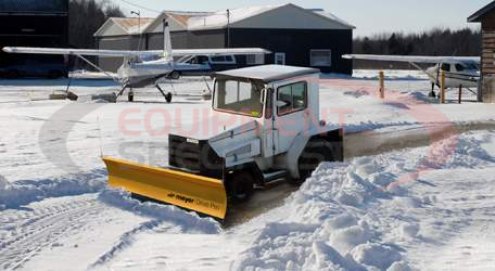 (Meyer) [MEYAIRPORT] MEYER AIRPORT TRACTOR SNOW PLOW