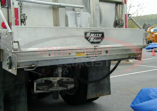 (Smith Spreaders) [SMITHUTG] SMITH UNDERTAILGATE SPREADER